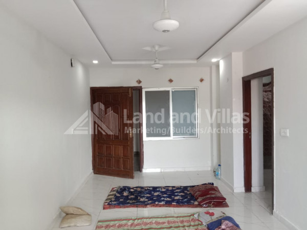700 Sft Apartment for Sale